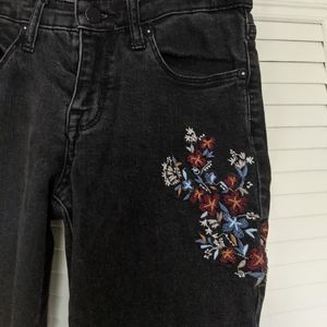 Mossimo Mid-Rose Embroidered Skinny Jeans 00